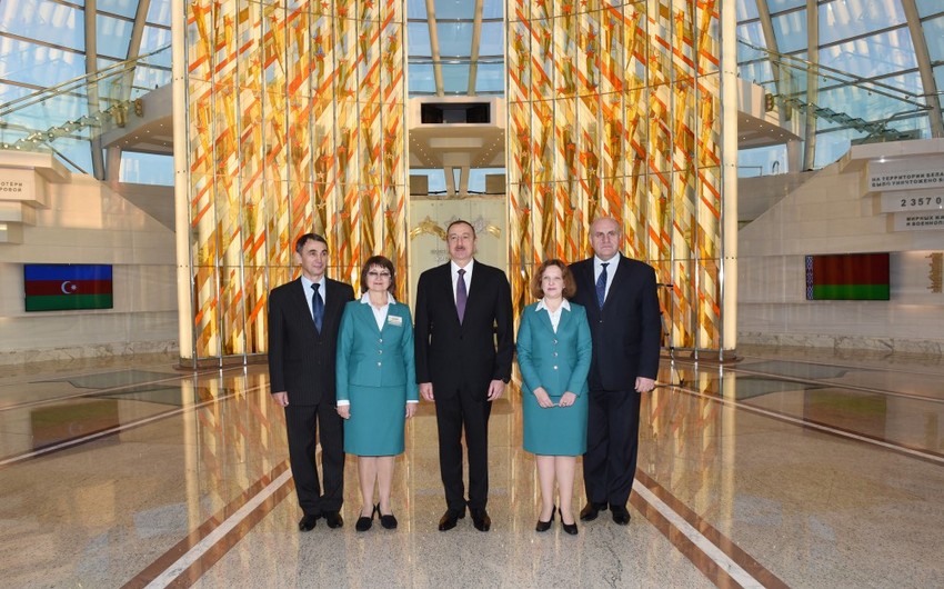 Prezident İlham Əliyev Belarus Dövlət Böyük Vətən Müharibəsi Tarixi Muzeyi ilə tanış olub