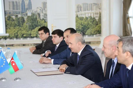Avrokomissiyanın nəqliyyat və mobillik üzrə baş direktoru Bakı Limanında olub