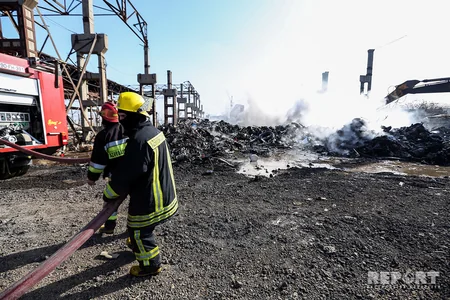 Bakıda dəmir tullantılarının qəbulu məntəqəsində baş vermiş yanğın söndürülüb