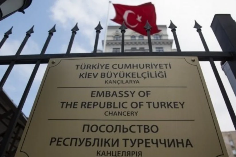 Türkiyə səfirliyi yenidən Kiyevdə fəaliyyətini bərpa edib