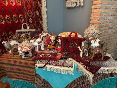 Tbilisidə Azərbaycan və Türkmənistan xalçaları sərgilənir