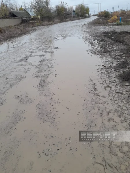 Kürdəmirdə sakinləri təngə gətirən bərbad yol niyə təmir olunmur?