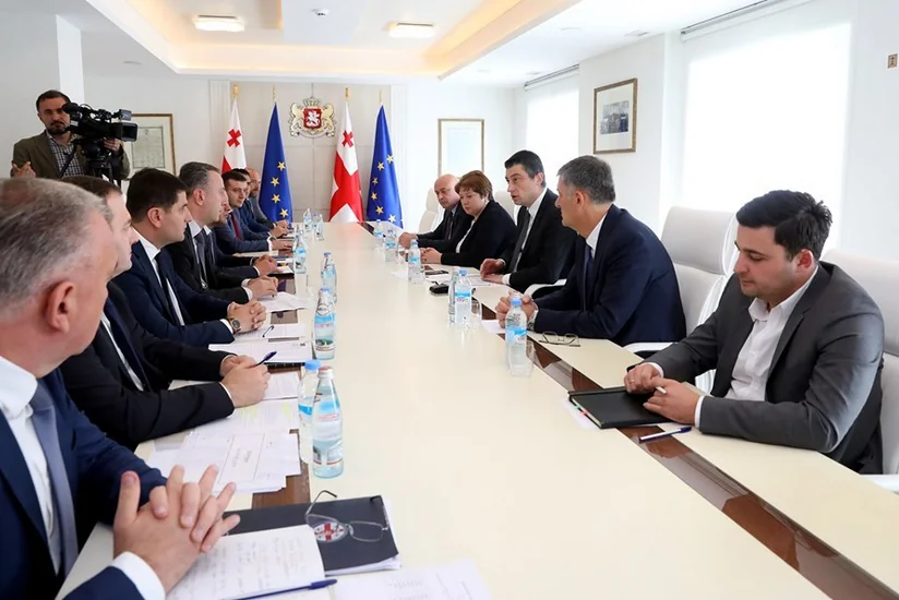 Gürcüstanın baş naziri qubernatorlara bölgələrdəki problemləri həll etməyi tapşırıb