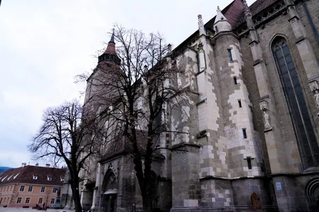 Azerbaijani delegation explores religious sites in Romania