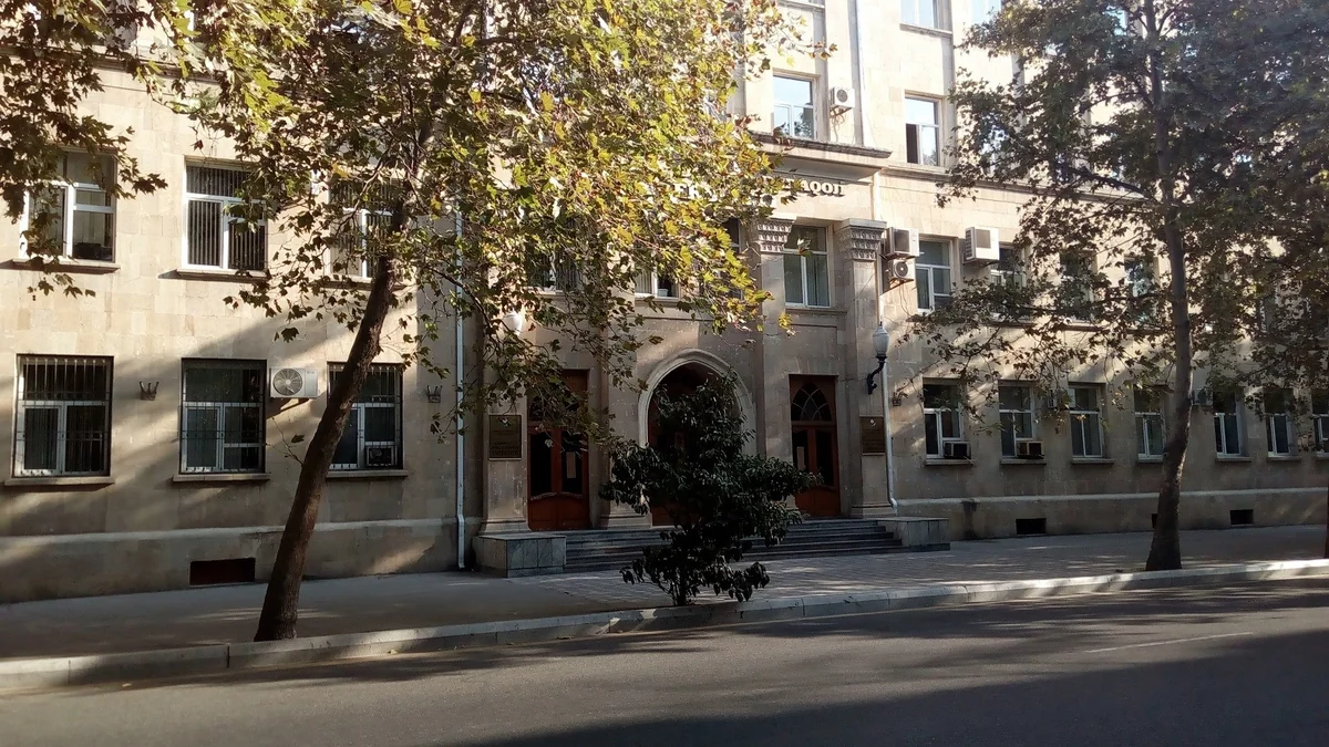 Azərbaycanda hepatitdən əziyyət çəkən professor vəfat etdi - FOTO