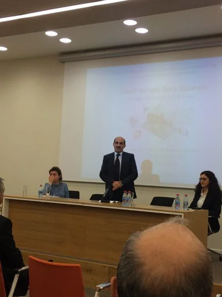 SOCAR-da binaların enerji səmərəliliyi ilə bağlı təlim-seminar keçirilib