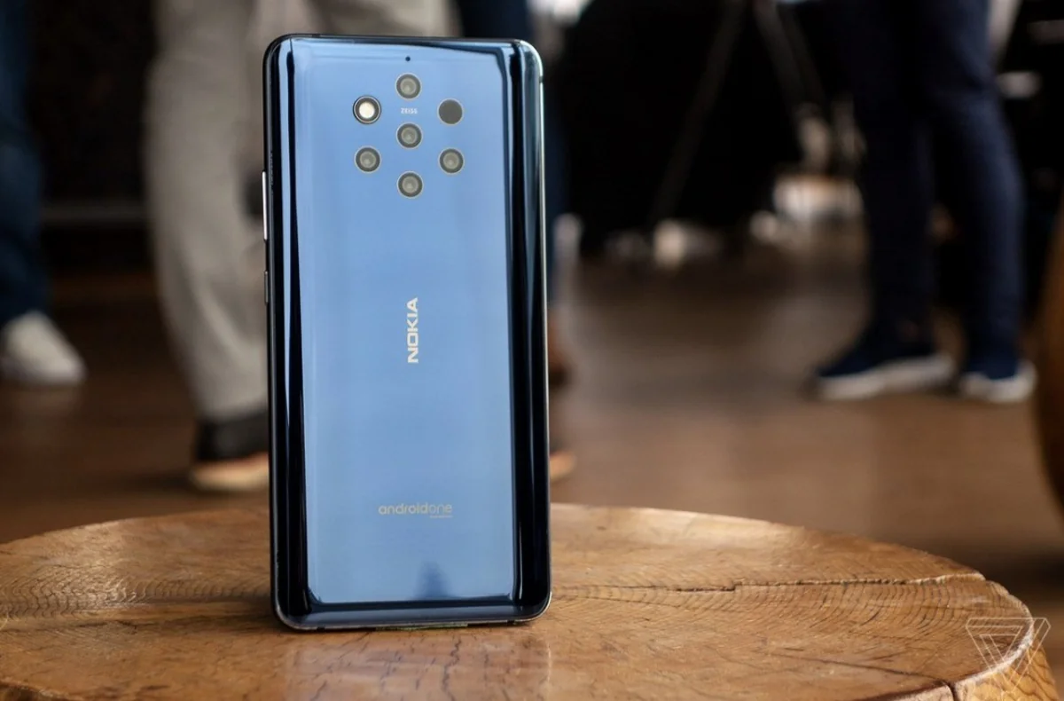 Представлен Nokia 9 PureView с пятью камерами
