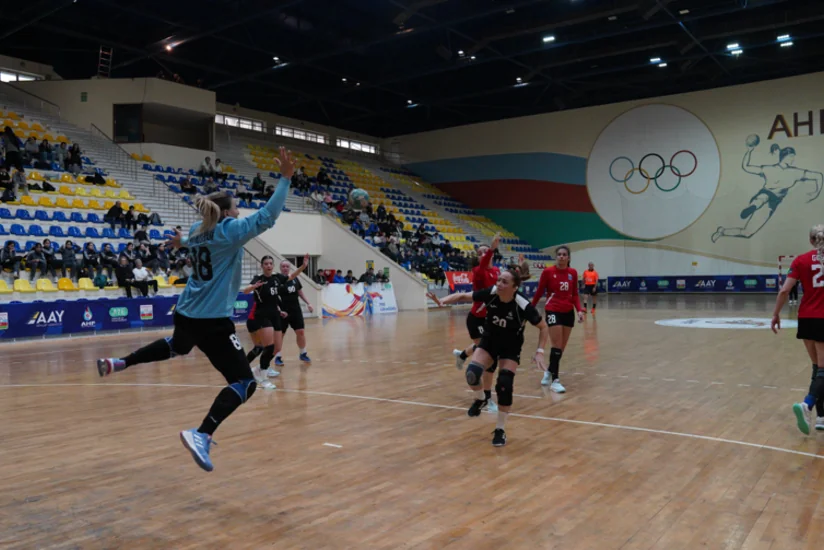 Qadın həndbolçular arasında Azərbaycan çempionatında turun mərkəzi oyunu keçirilib