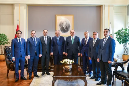 Kamran Əliyev Türkiyədə bir sıra şəxslərlə görüşüb, əməkdaşlıq imkanları müzakirə olunub