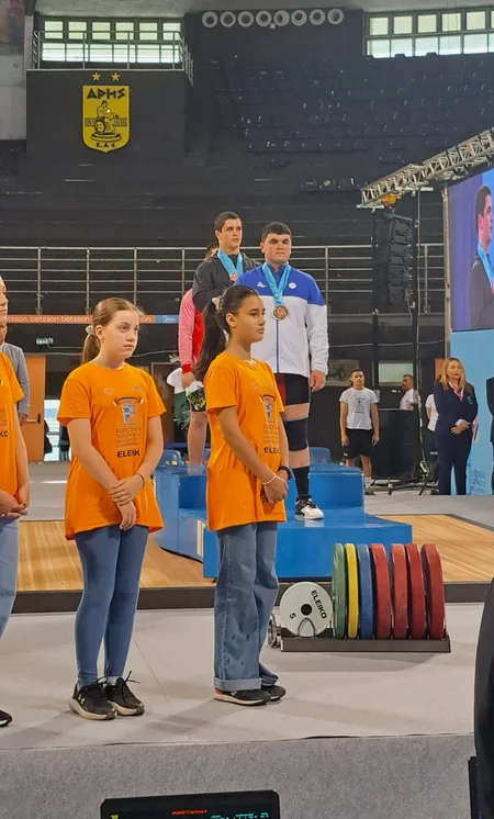 Azərbaycanın daha bir ağırlıqqaldıranı Avropa birinciliyində medallar qazanıb