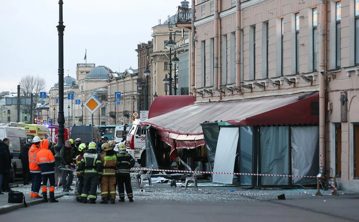 Число пострадавших при взрыве в Санкт-Петербурге возросло до 40