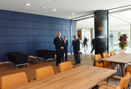 ​Azərbaycan Prezidenti SOCAR-ın yeni inzibati binasının açılışında iştirak edib - VİDEO