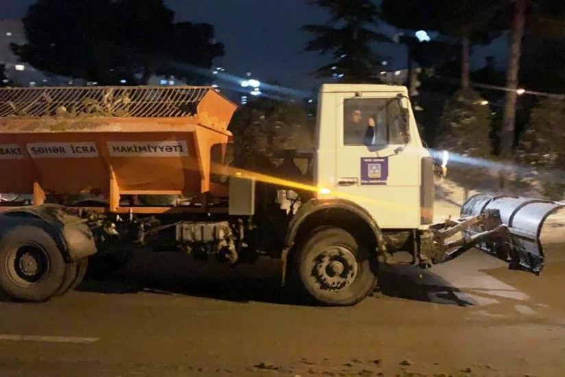 Bakıda qarın təmizlənməsi gecə saatlarında davam edəcək
