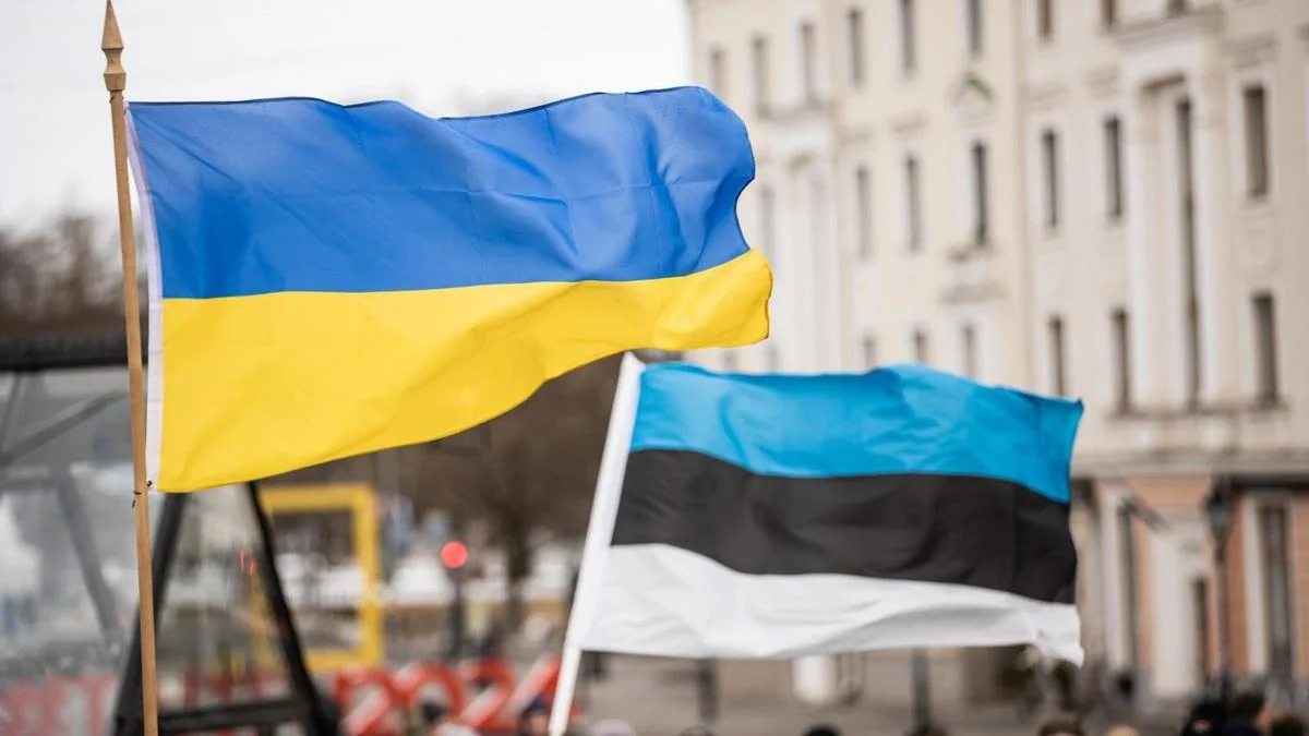 Estoniya müdafiə naziri Aİ hüdudlarından kənarda Ukrayna üçün mərmi alınmasına çağırır