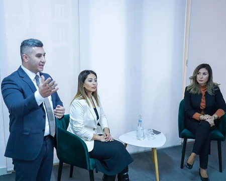 Azərbaycan Üzgüçülük Federasiyası idmançılar üçün seminar keçirib