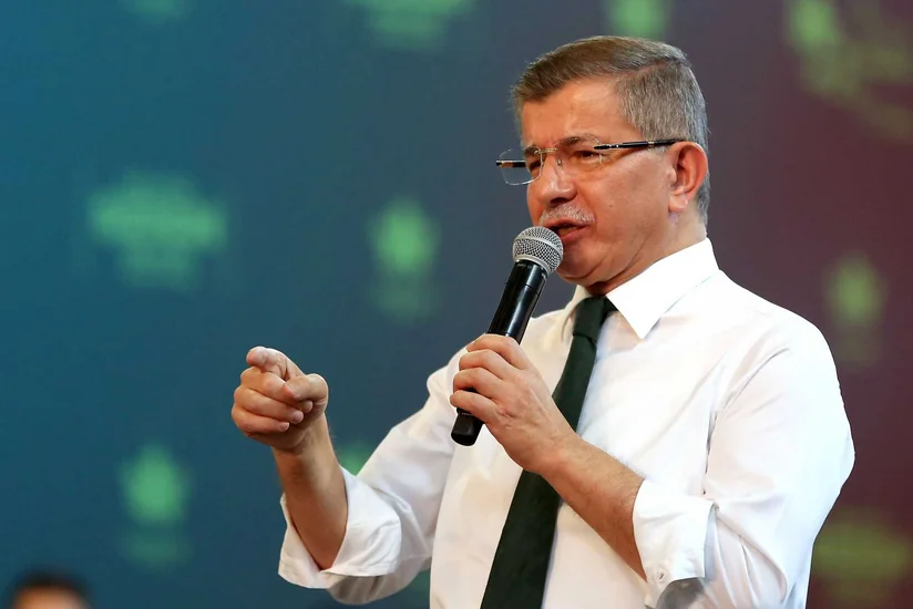 Ahmet Davutoğlu koronavirusa yoluxub