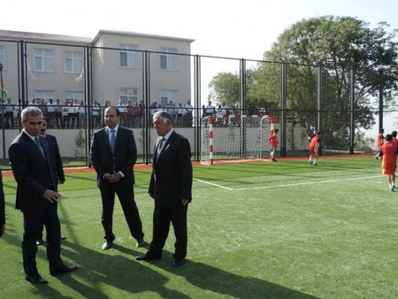 Ağsunun Bico kəndində Heydər Əliyev Fondu tərəfindən inşa olunan yeni məktəb binası istifadəyə verilib