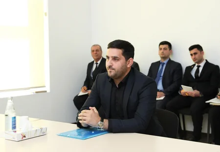 İqtisadiyyat nazirinin müavini Sabirabadda vətəndaşları qəbul edib