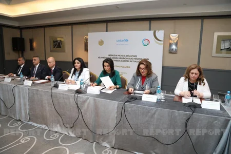 Mediasiya zamanı ailə mübahisələrinin həllində uşaq hüquqlarının müdafiəsi müzakirə olunub