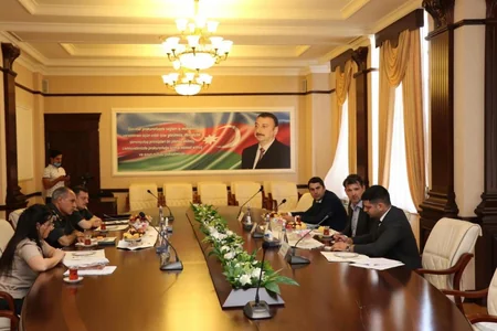 Yanne Holst Hübner və Klaus Risbcergin Azərbaycana işgüzar səfəri davam edir