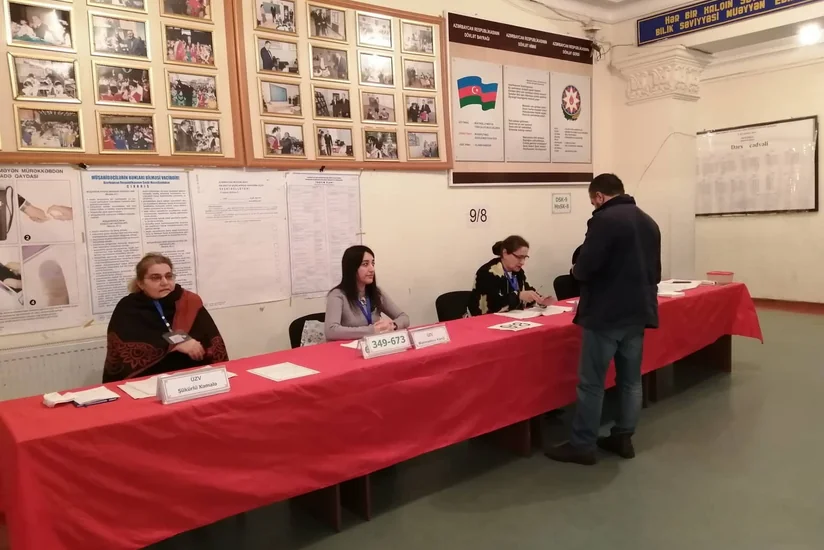 Binəqədi ikinci seçki dairəsində bələdiyyə seçkilərinə səsvermə başlayıb