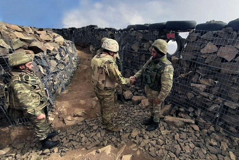 Cəbhəboyu zonada yerləşən bölmələrin qışa hazırlığı yoxlanılır