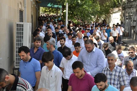 “Məşədi Dadaş” məscidində qanvermə aksiyası keçirilib