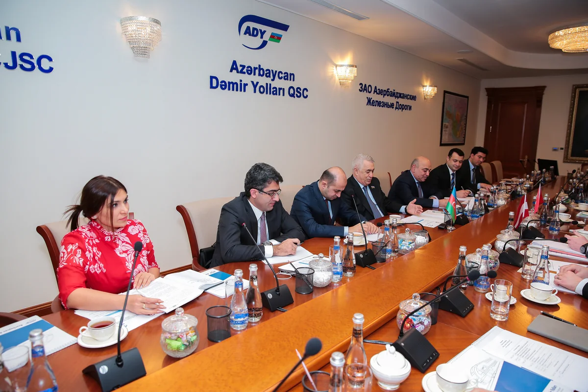 Bakıda Azərbaycan, Türkiyə və Avstriyanın dəmir yolu qurumları arasında üçtərəfli görüş keçirilib
