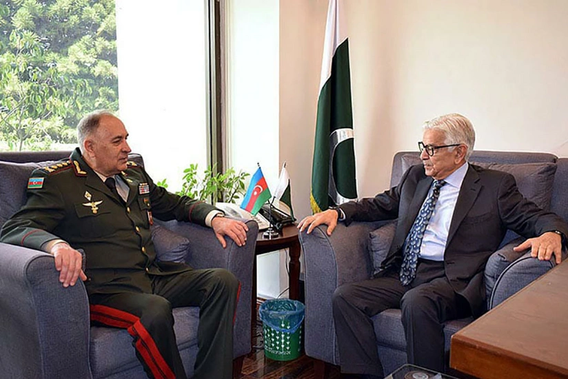Azerbaijan’s Chief of General Staff meets with Federal Minister for Defence of Pakistan 