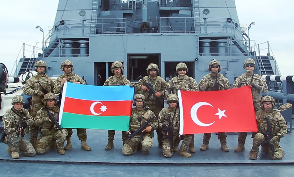 Azerbaijani, Turkish underwater offence, defense groups accomplish next stage of joint exercises