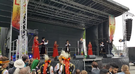 ​Norveçdə yaşayan azərbaycanlılar ölkəmizi beynəlxalq festivalda təmsil edib