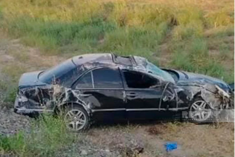 В Шамкире столкнулись два автомобиля, есть погибшие