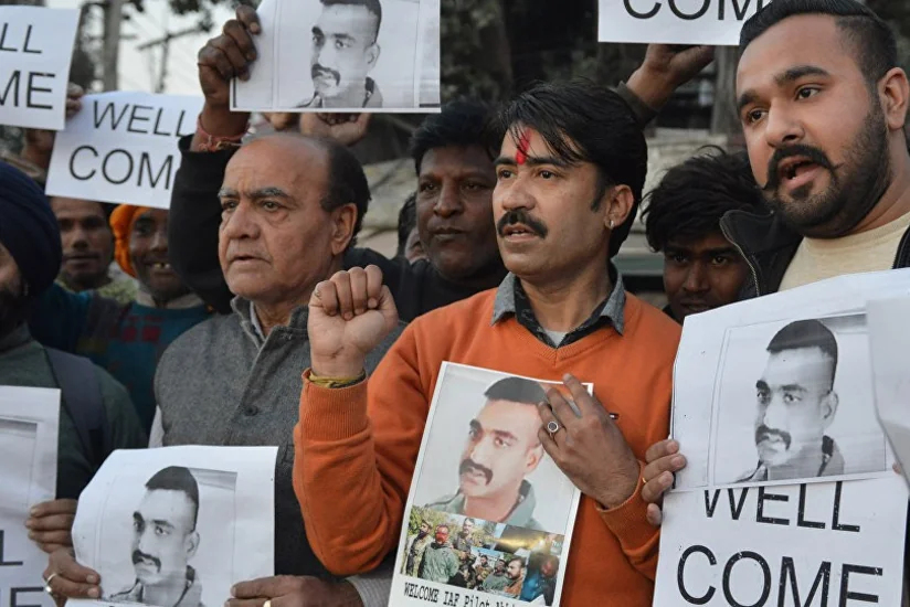 Pakistan finally hands captive pilot to India