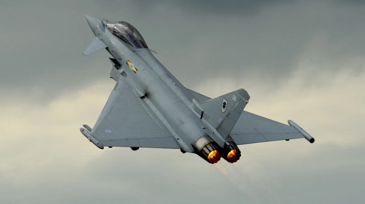 Великобритания направит в Польшу истребители Typhoon в 2025 году