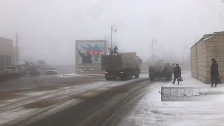 Göygöldə şaxtalı hava səbəbindən dağ yollarında nəqliyyatın hərəkətində problem yaranıb