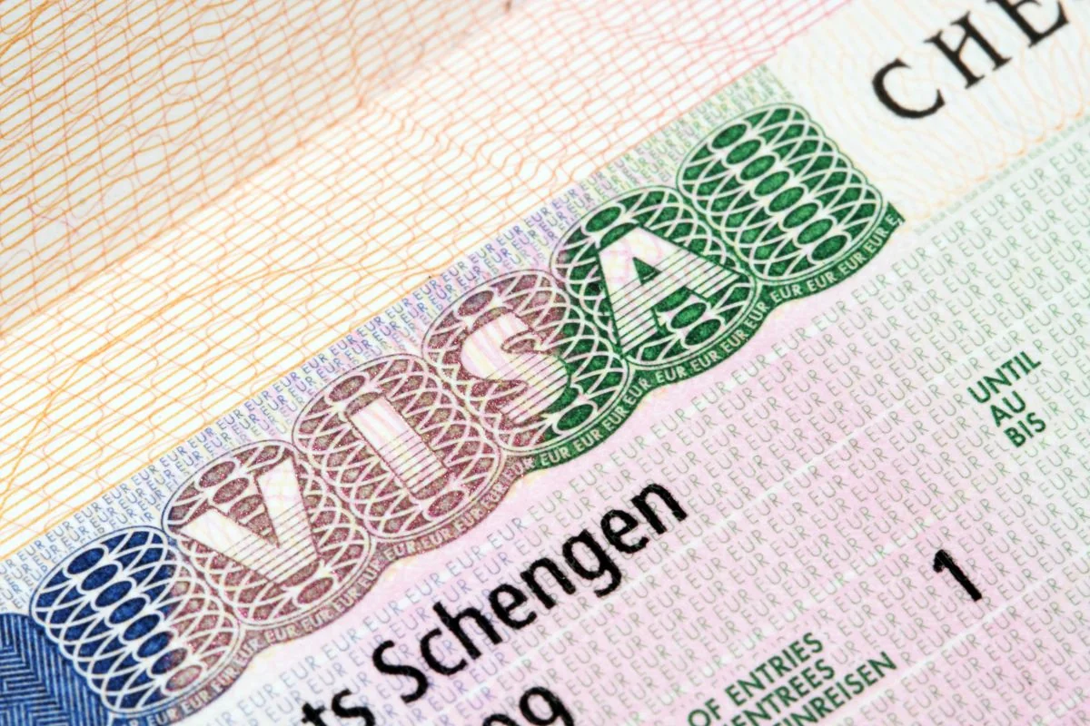 EU discussing full ban on tourist visas for Russian citizens