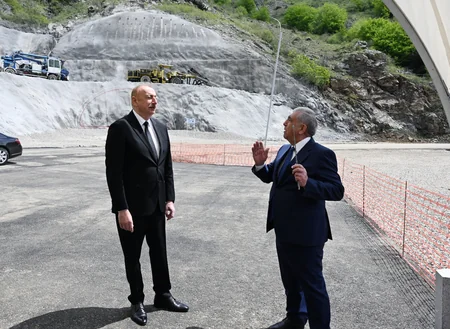 Ilham Aliyev views works done on Khankandi-Shusha-Lachin highway - UPDATED