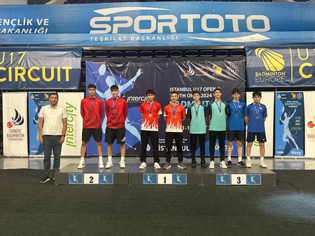 Azərbaycanın yeniyetmə badmintonçuları beynəlxalq turnirdə bürünc medal qazanıblar