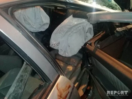 Bakıda sərnişin avtobusu minik avtomobili ilə toqquşub: xəsarət alanlar var - FOTO