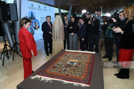 Bakıda Naxçıvan-100” xalçasının təqdimat mərasimi keçirilib