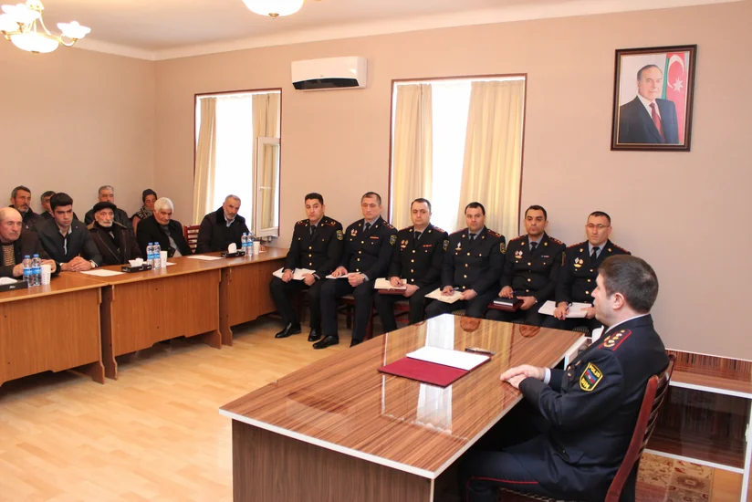 Naxçıvanın daxili işlər naziri Şahbuz rayonunda vətəndaşları qəbul edib