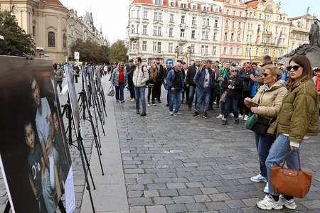 Snapshots of Sorrow: Azerbaijan's mine victims remembered in Prague