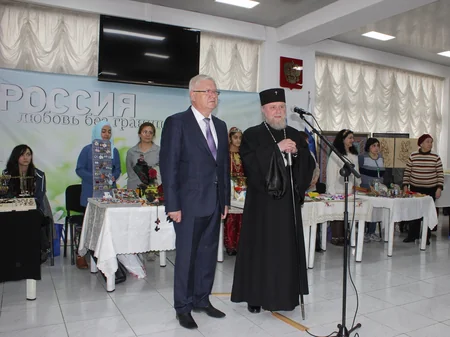В Баку проходит Благотворительный Пасхальный базар