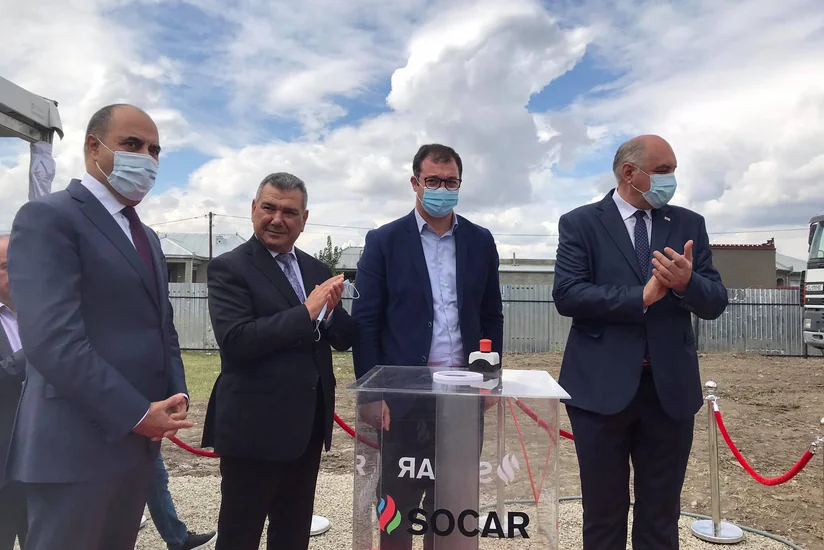SOCAR Gürcüstanda soydaşlarımız üçün daha bir bağça tikdirir