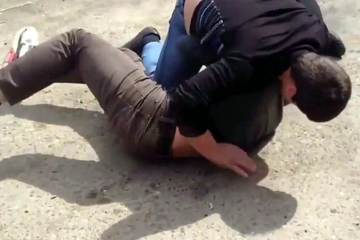 Bakıda sürücü piyadanı döyüb