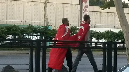 ​Türkiyə xalqı ölkənin birliyi uğrunda meydanlara axın edir - FOTOREPORTAJ