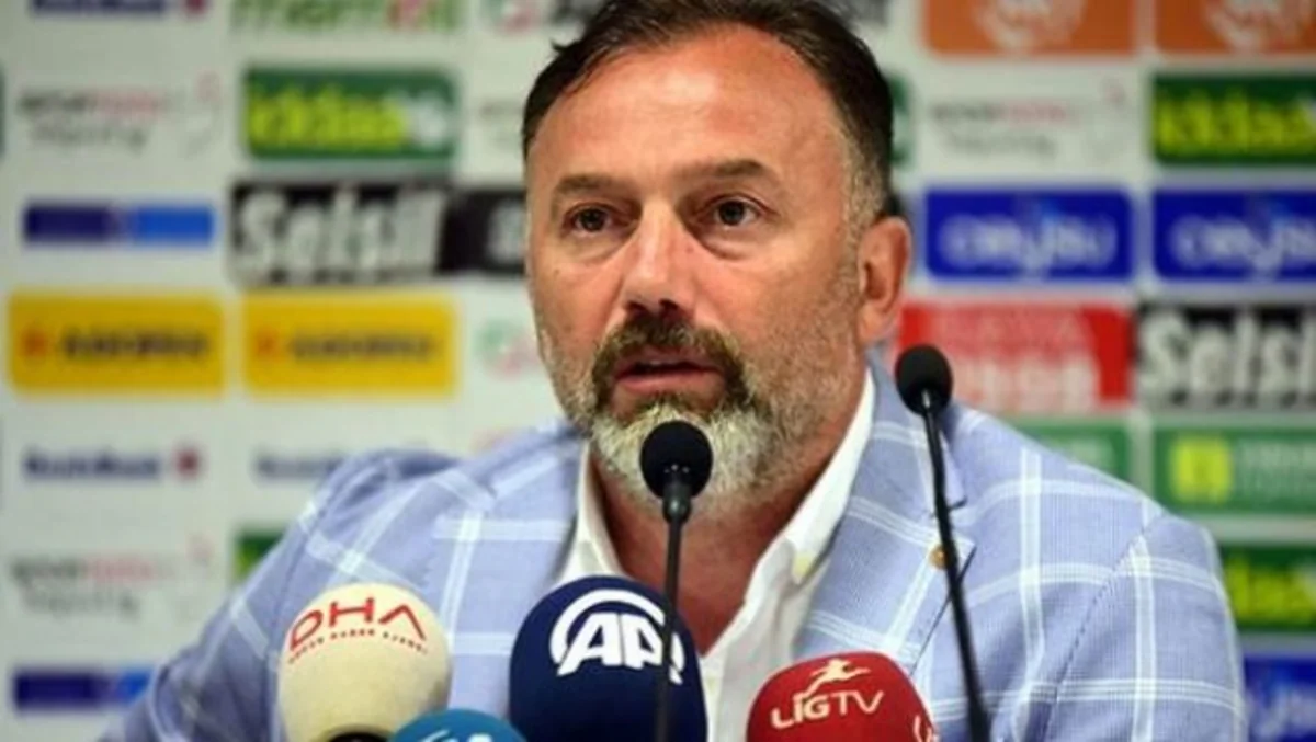 Türkiyənin Trabzonspor klubu baş məşqçi ilə yollarını ayırıb