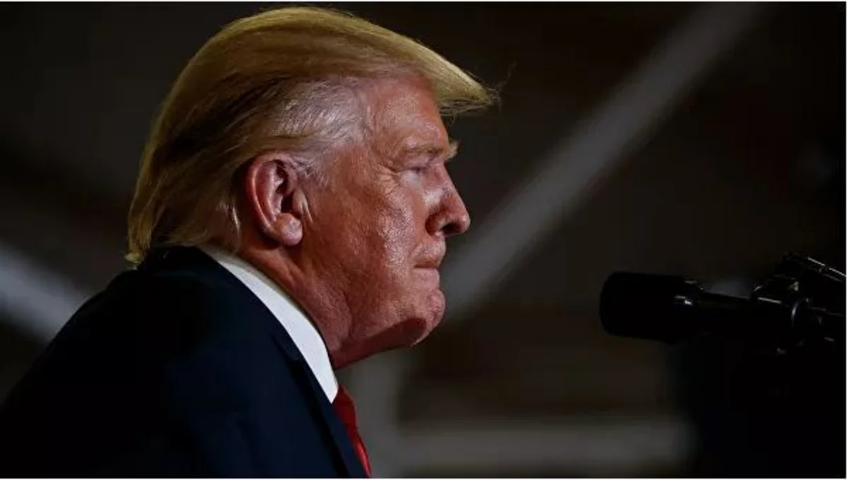 Tramp FED rəhbərini növbəti dəfə tənqid edib