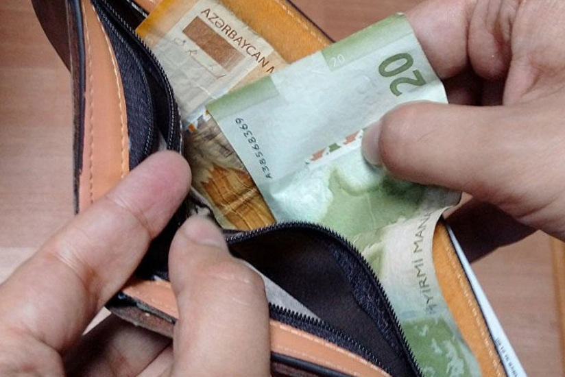 Azərbaycan manatının effektiv məzənnələri azalıb