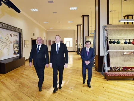 Prezident “Azərxalça”nın Qazax filialının fəaliyyəti ilə tanış oldu - FOTO